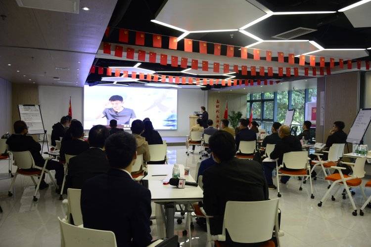 分享直线咨询公司选购经验如何挑到好用的企业？